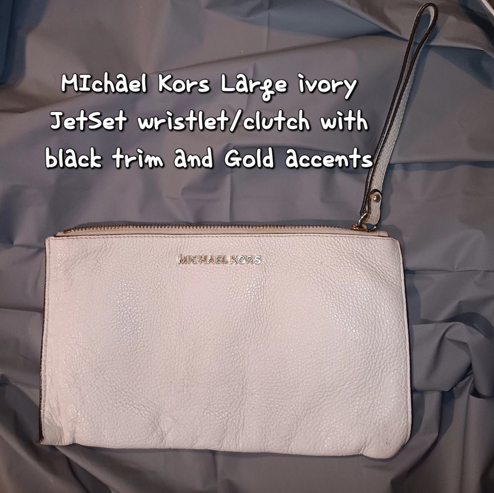 Michael Kors large ivory jetset wristlet